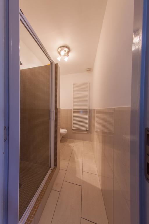 Mansard Apartment Antonovicha 4 Κίεβο Δωμάτιο φωτογραφία