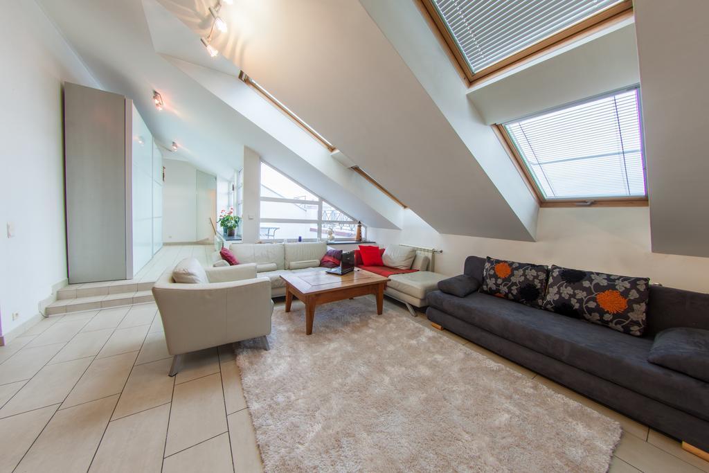 Mansard Apartment Antonovicha 4 Κίεβο Εξωτερικό φωτογραφία