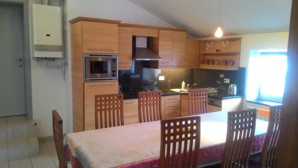 Mansard Apartment Antonovicha 4 Κίεβο Εξωτερικό φωτογραφία