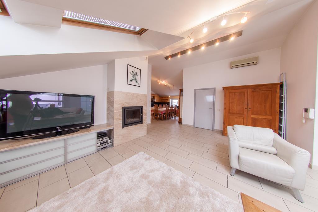 Mansard Apartment Antonovicha 4 Κίεβο Εξωτερικό φωτογραφία